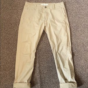 Lee’s Khakis, Slim Fit, Tapered Bottoms 32X32